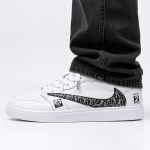نایک ایر جردن 1 بدون ساق تراویس اسکات سفید طوسی (Nike Air Jordan 1 Low Travis Scott ) - Image 3